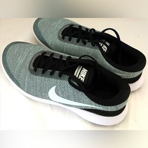 Women's NEW Nike Flex Experience